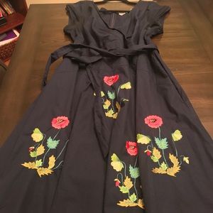 eShakit Dress!EUC Perfect for a summer collection